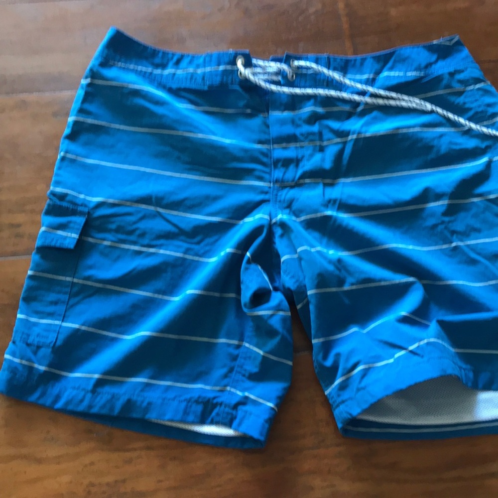 J Crew.   Men’s Beech Shorts.